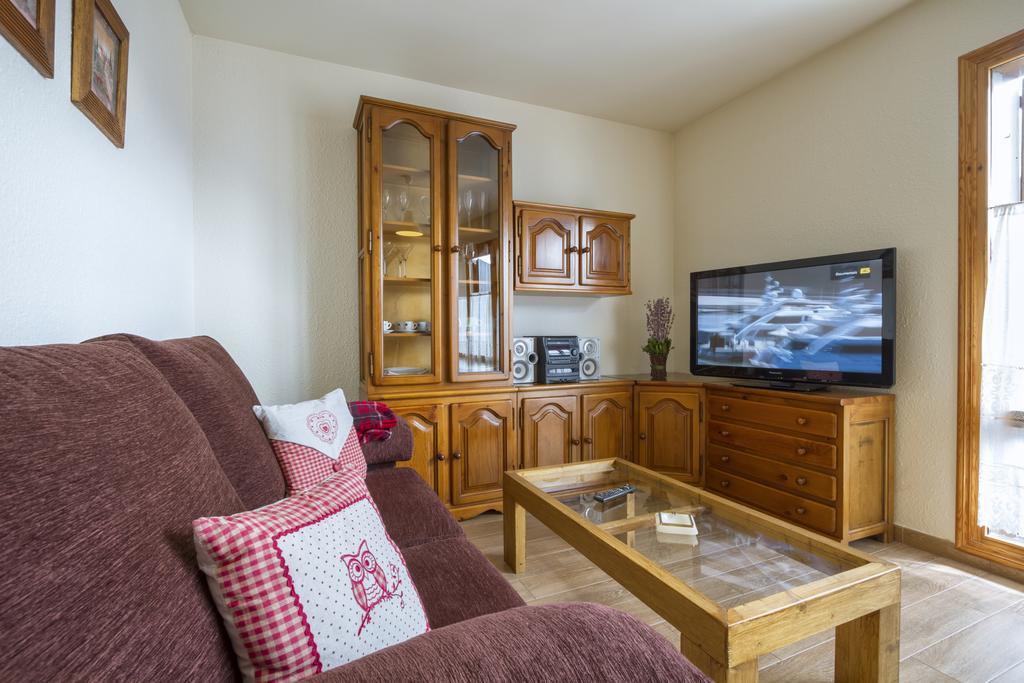 La Ginesta 2, Apartaments De Muntanya เตาอุยล์ ห้อง รูปภาพ