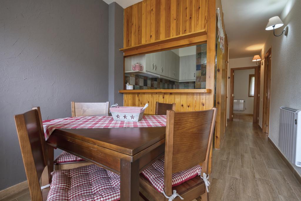La Ginesta 2, Apartaments De Muntanya เตาอุยล์ ห้อง รูปภาพ